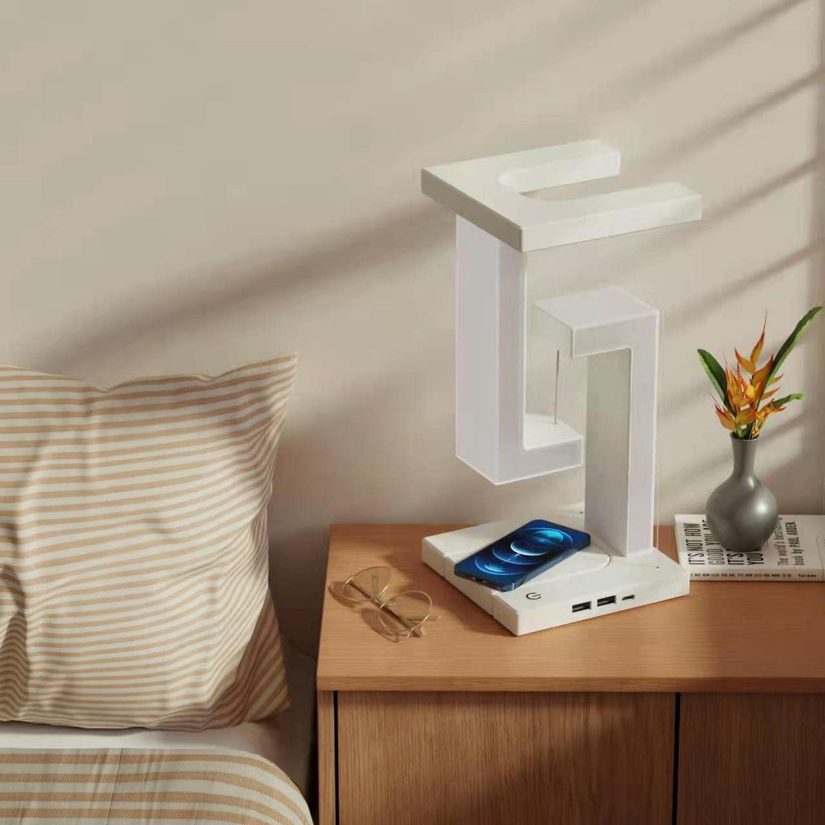 LumiDesk™