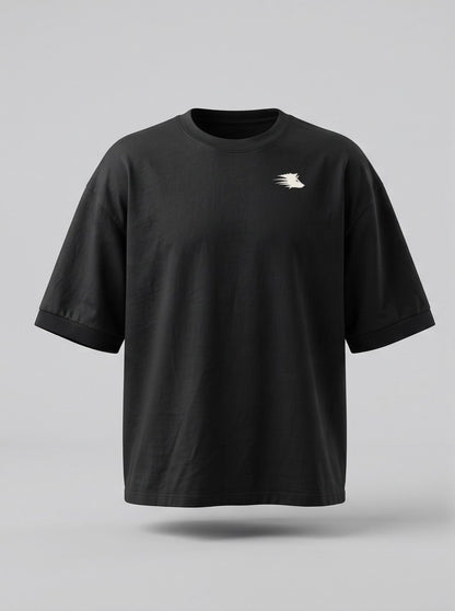 Playera oversize negro WOLVESHOP, frente con lobo